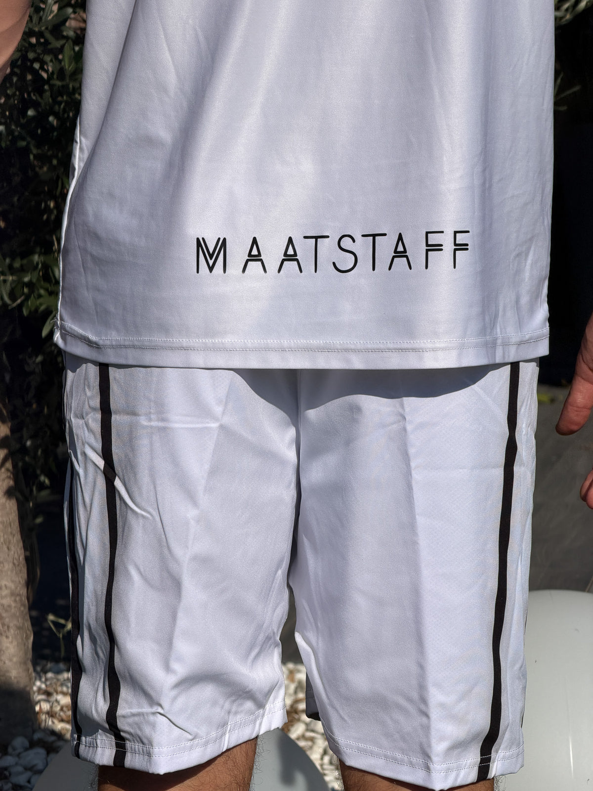 Short Advanced – Wit